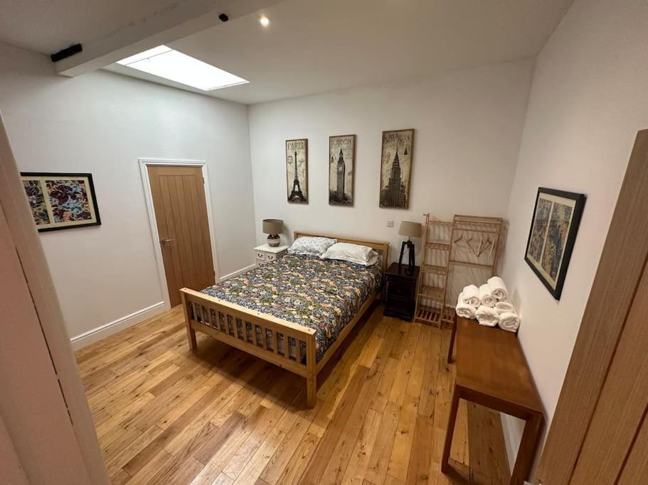 Superb Centre With Parking Apartment Chester